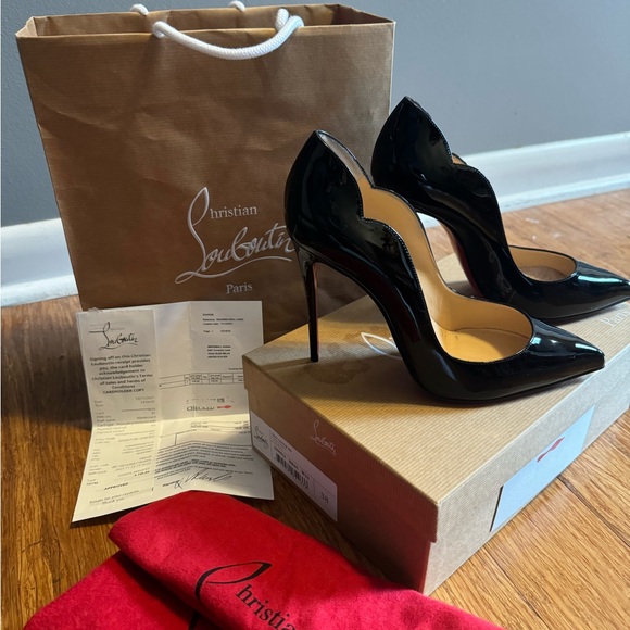 Christian Louboutin Hot Chick 100 Patent Leather Pumps  Black - Picture 3 of 6